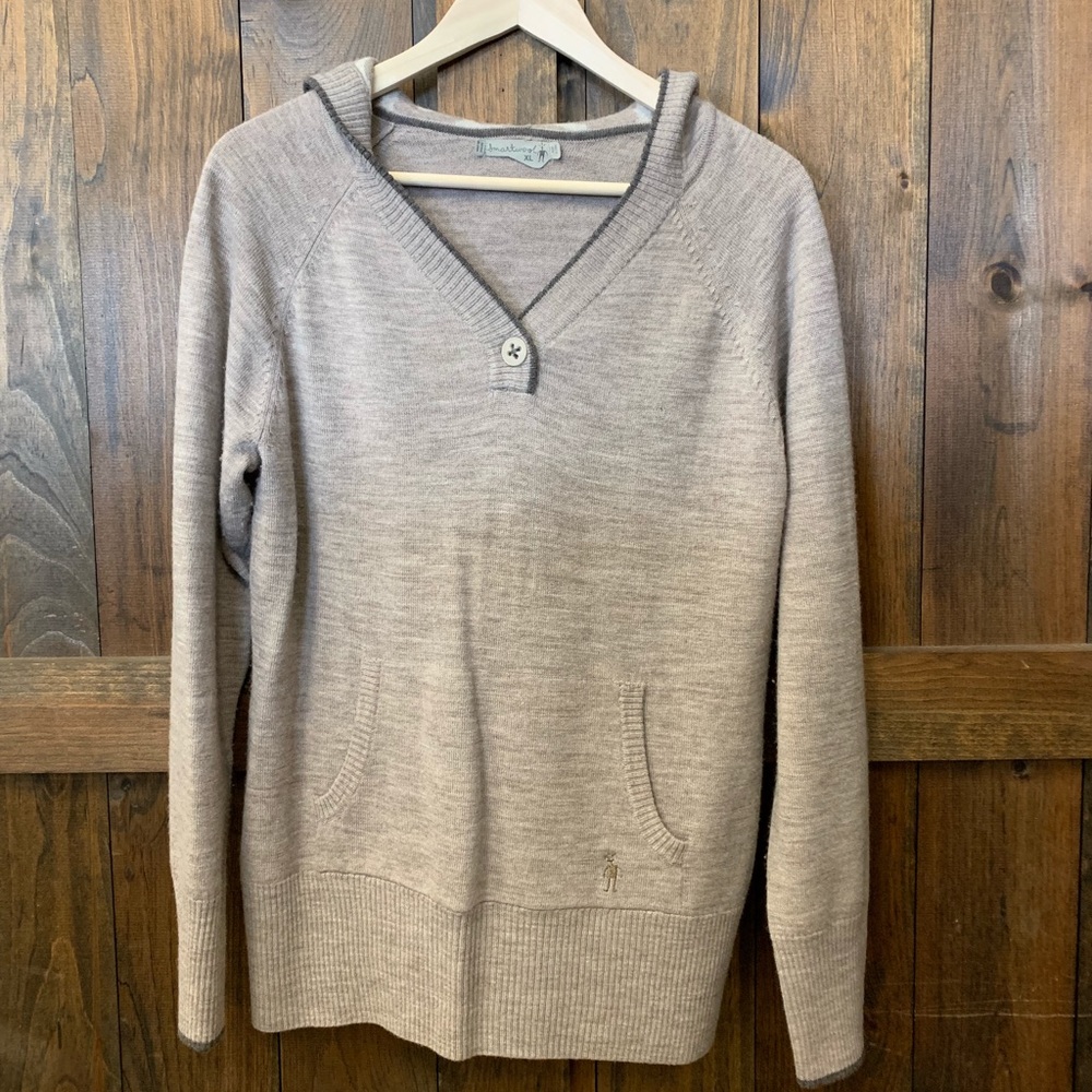 Smart wool hooded front pocket sweater